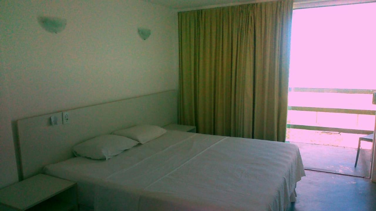 Hotel Ponta De Pedras Pontas de Pedra ภายนอก รูปภาพ